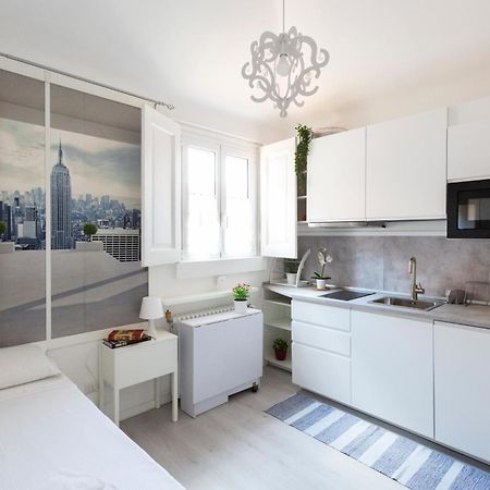 Commenda White Studio Milan Bagian luar foto