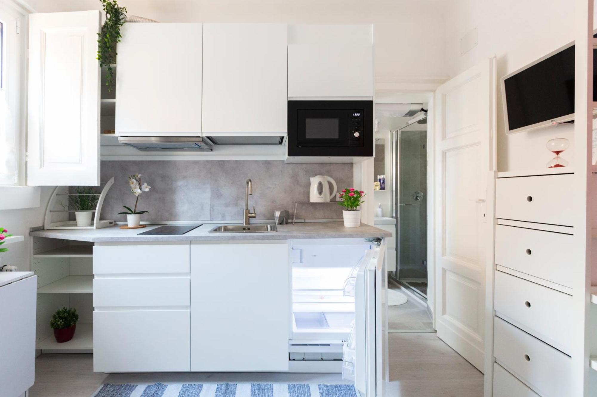 Commenda White Studio Milan Bagian luar foto